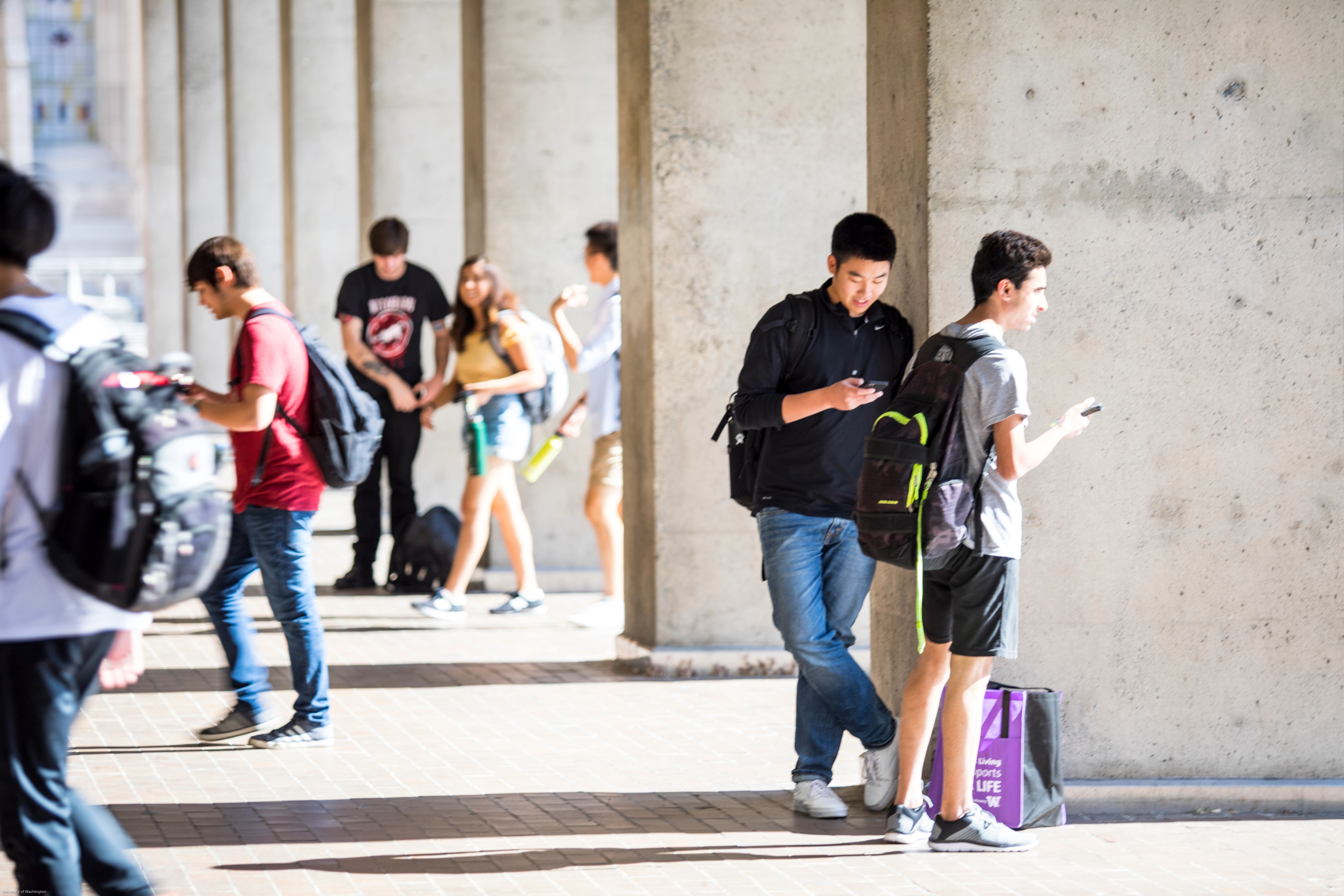Students outside Kane Hall